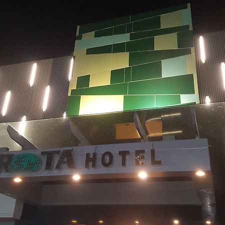 Rota International Hotel Τζακάρτα Δωμάτιο φωτογραφία